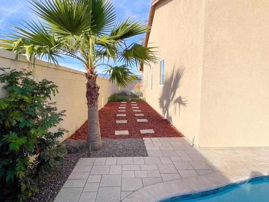 Home In Indio Coachella ภายนอก รูปภาพ