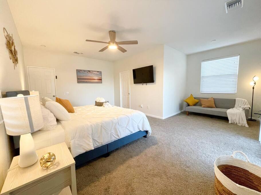 Home In Indio Coachella ภายนอก รูปภาพ